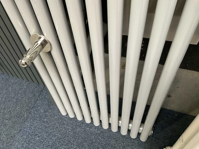 Designradiator 38x187 cm - afbeelding 3 van  5