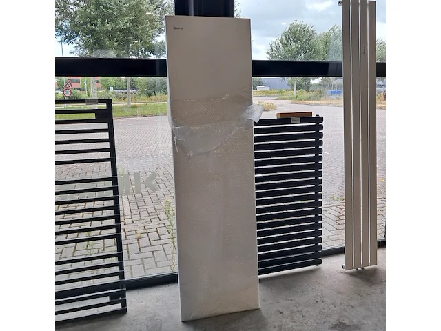 Designradiator, carissa, trojan, matwit - afbeelding 1 van  3
