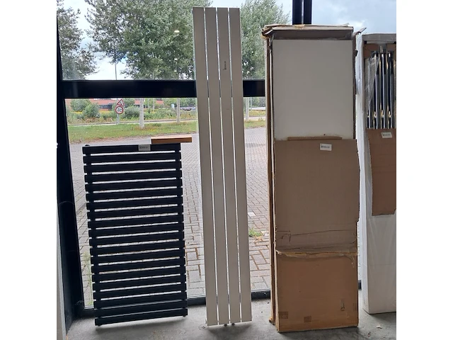 Designradiator, matwit - afbeelding 1 van  3