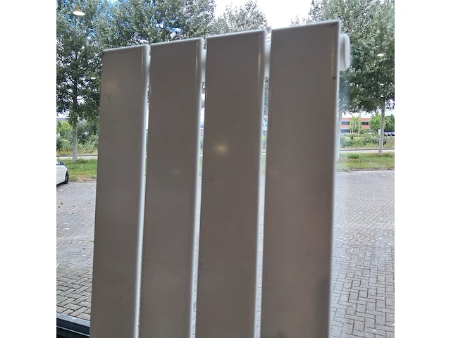 Designradiator, matwit - afbeelding 3 van  3