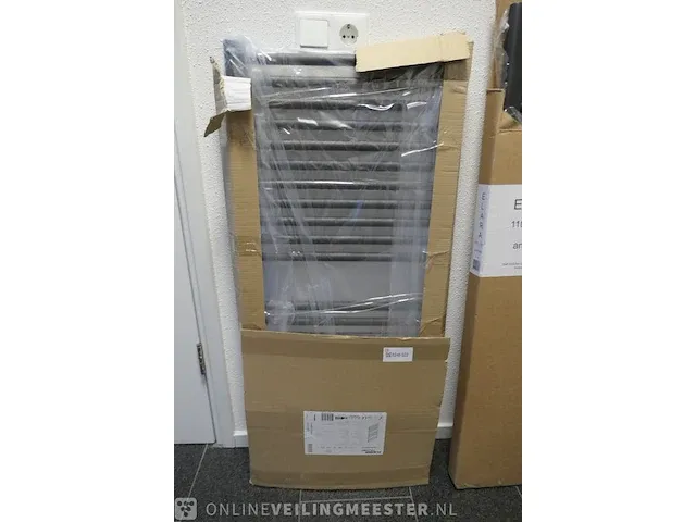 Designradiator plieger, palermo, black graphite - afbeelding 1 van  3