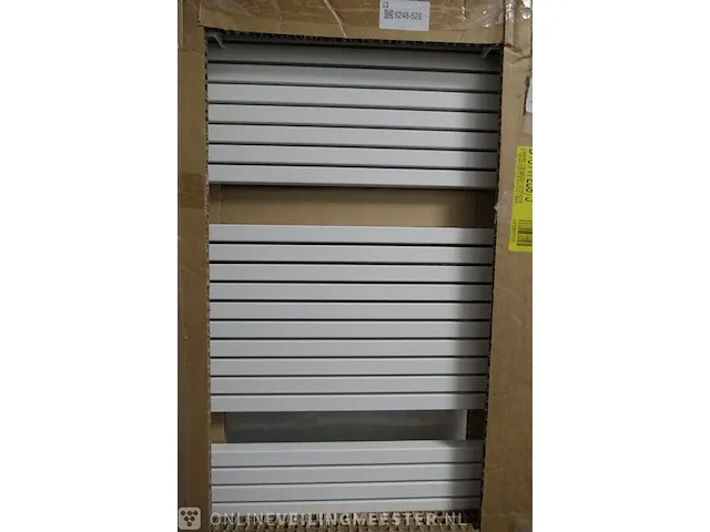 Designradiator vasco, carré cb, ral 9016 - afbeelding 2 van  2
