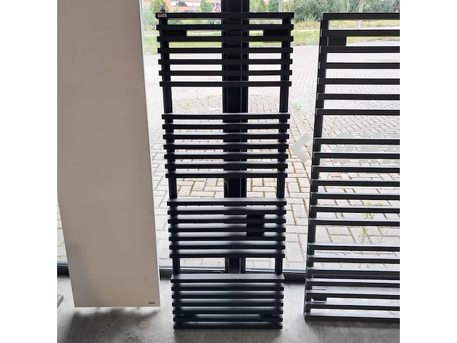 Designradiator, vasco, carré, matgrijs - afbeelding 1 van  3