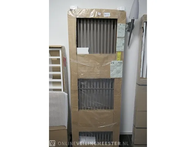 Designradiator vasco, zana zv-1, warm grey - m506 - afbeelding 1 van  4