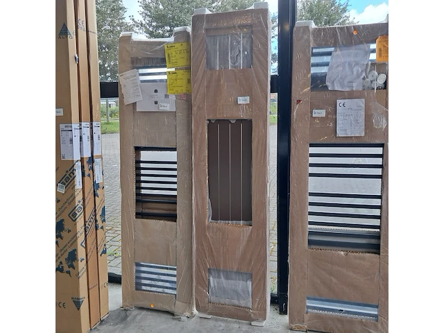 Designradiator, vasco, zaros - v75, bronze 9893 - afbeelding 1 van  3