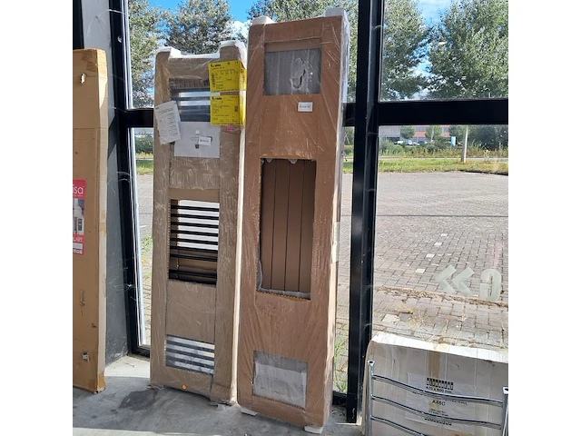 Designradiator, vasco, zaros, bronze 9893 - afbeelding 1 van  4
