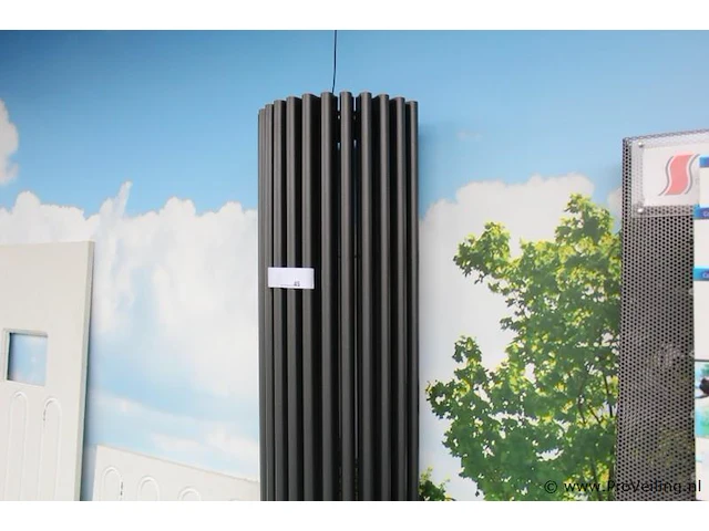 Designradiator - afbeelding 1 van  2