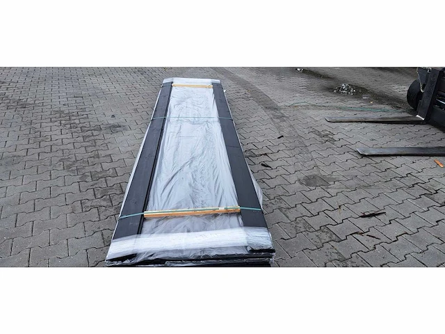Design/tripple/deens zwart gecoat 18x142mm, lengte 300cm (210x) - afbeelding 1 van  3