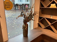 Designvaas met decoratie - afbeelding 3 van  7