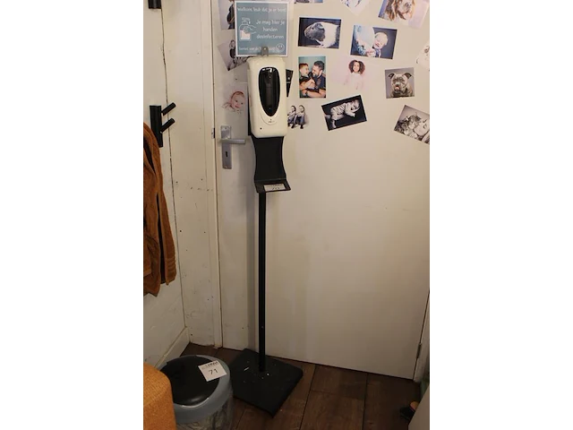 Desinfectiepaal hoogte 140 cm. - afbeelding 2 van  2