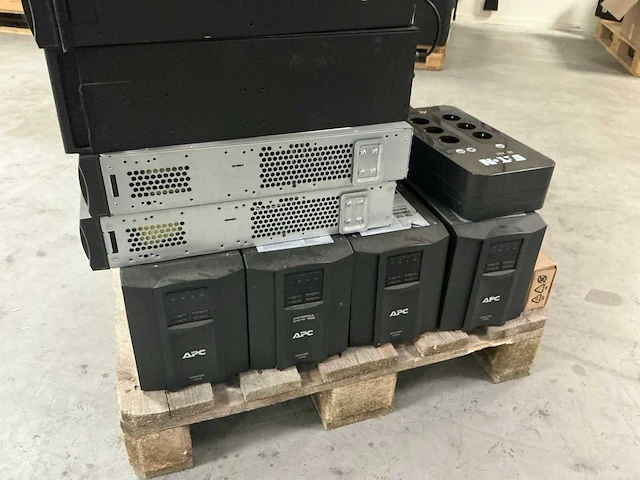 Desktop - apc - lot of apc ups - afbeelding 6 van  10