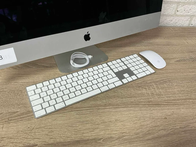 Desktop - apple inc. - imac13,2 - afbeelding 2 van  6
