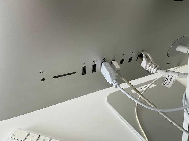 Desktop - apple inc. - imac14,3 - afbeelding 4 van  4