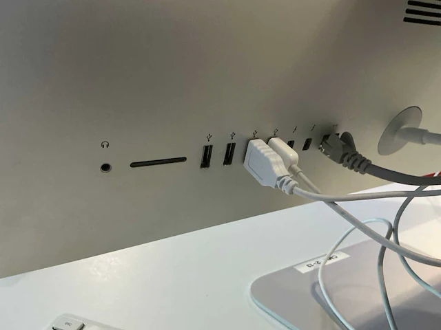 Desktop - apple inc. - imac16,2 - afbeelding 4 van  4
