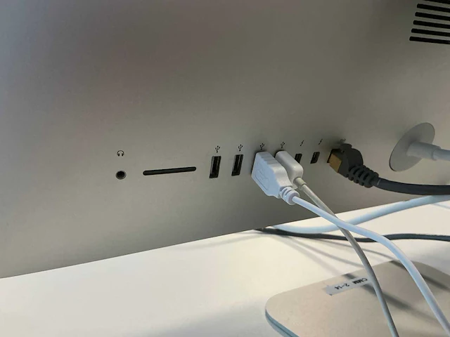 Desktop - apple inc. - imac16,2 - afbeelding 4 van  4