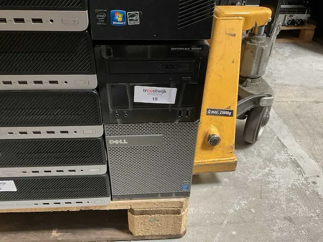 Desktop - dell - optiplex 3020 mt - afbeelding 1 van  2