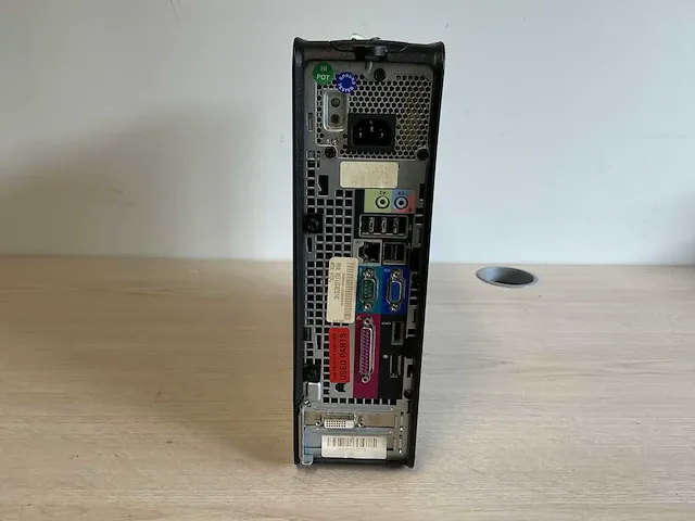 Desktop - dell inc. - optiplex 780 - afbeelding 3 van  3