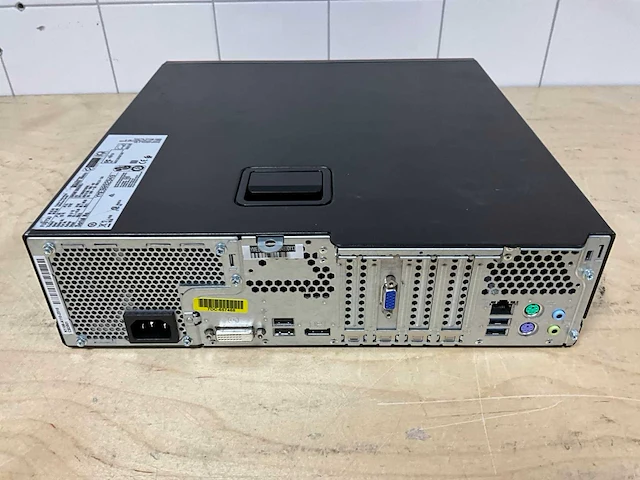Desktop - fujitsu - esprimo d556/2/e85+ i5-7400 - afbeelding 4 van  4