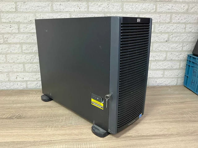Desktop - hp - proliant ml350 g6 - afbeelding 1 van  5