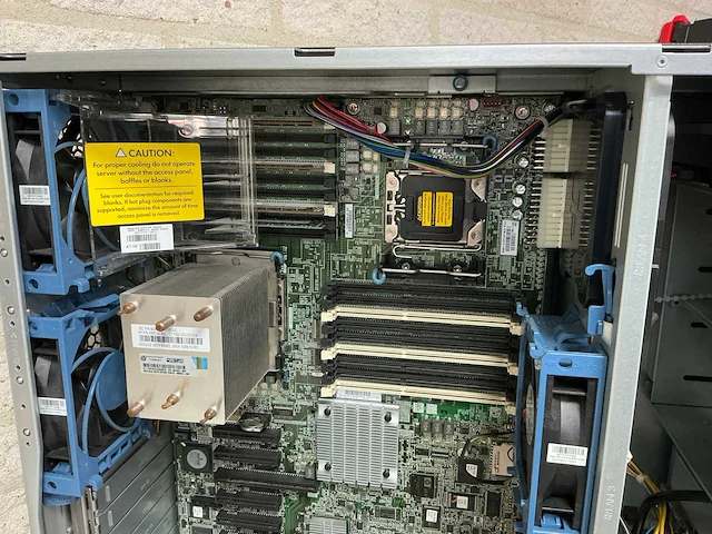 Desktop - hp - proliant ml350 g6 - afbeelding 4 van  5