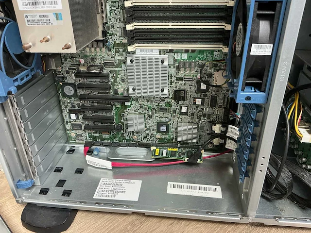 Desktop - hp - proliant ml350 g6 - afbeelding 5 van  5