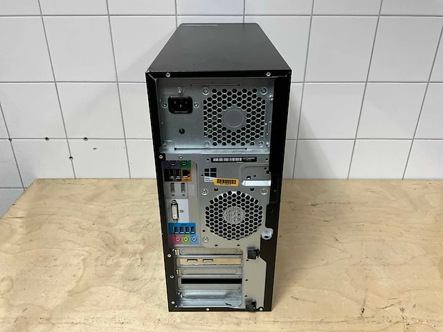 Desktop - hp - z240 - i7-6700 - afbeelding 3 van  3