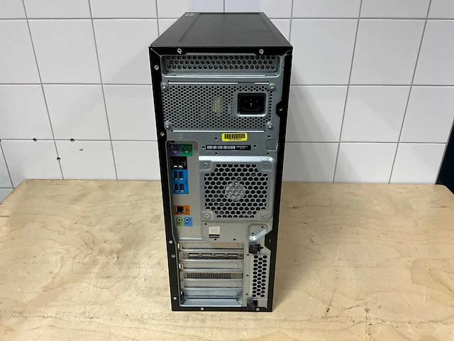 Desktop - hp - z440 - e5-1650 v4 - afbeelding 3 van  3