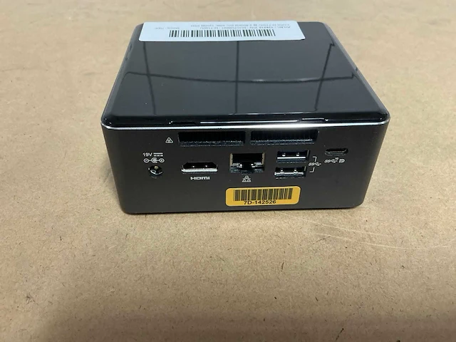 Desktop - intel - nuc7i3bnh - i3-7100u - afbeelding 2 van  3