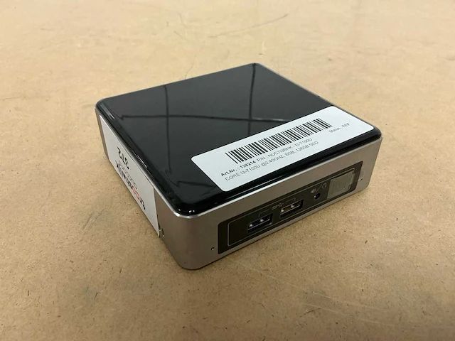 Desktop - intel - nuc7i3bnk - i3-7100u - afbeelding 1 van  3