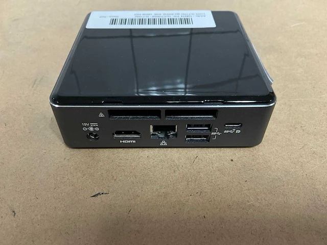 Desktop - intel - nuc7i3bnk - i3-7100u - afbeelding 2 van  3