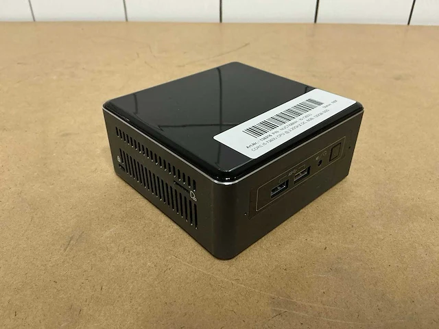 Desktop - intel - nuc7i5bnh - i5-7260u - afbeelding 1 van  3