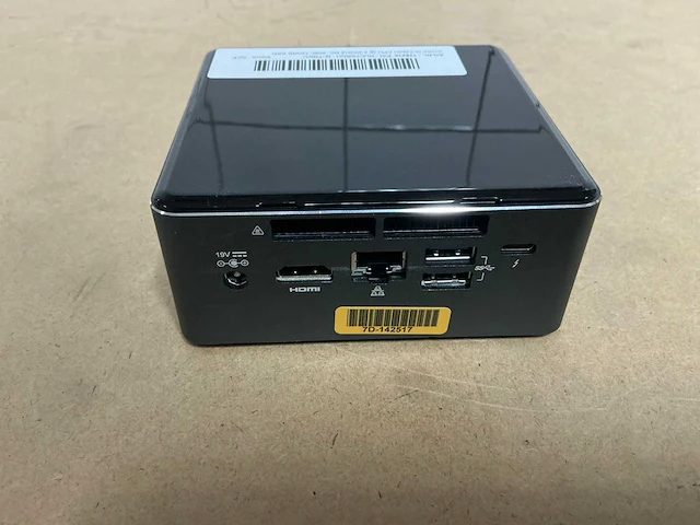 Desktop - intel - nuc7i5bnh - i5-7260u - afbeelding 2 van  3