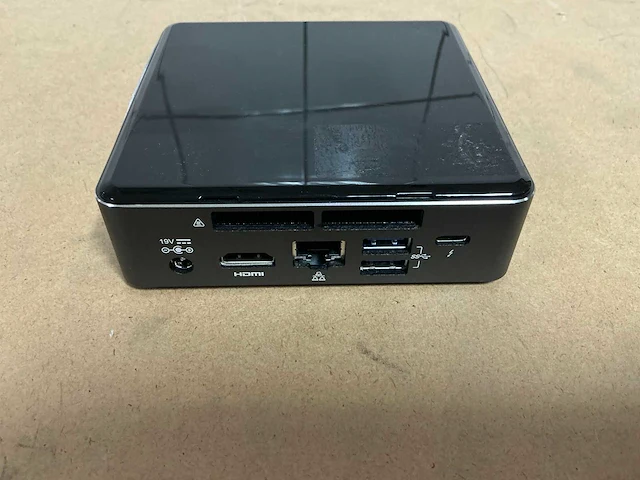 Desktop - intel - nuc7i5dnk - afbeelding 2 van  2