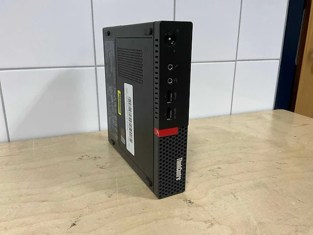Desktop - lenovo - thinkcentre m710q - afbeelding 1 van  4