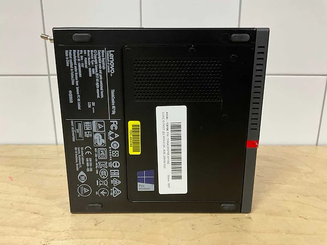 Desktop - lenovo - thinkcentre m710q - afbeelding 3 van  4