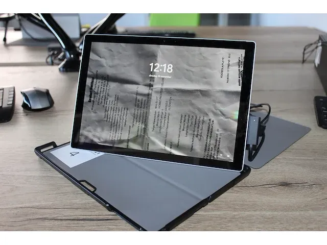 Desktop microsoft surface pro 6 met intell i5-8350ucpu 8 gb werkgeheugen, 236 gb harde schijf en windows 11... - afbeelding 1 van  2
