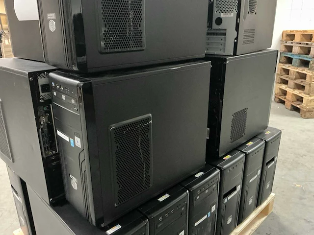 Desktop pc (23x) - afbeelding 6 van  8