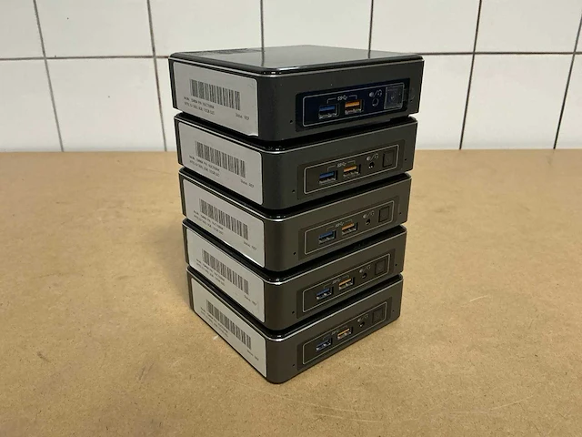 Desktops - intel - nuc7i5bnk (5x) - afbeelding 1 van  3