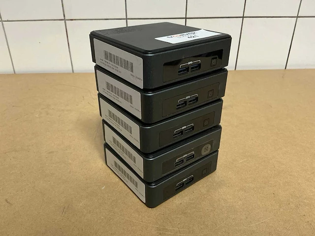 Desktops - intel - nuc7i5dnk (5x) - afbeelding 1 van  4