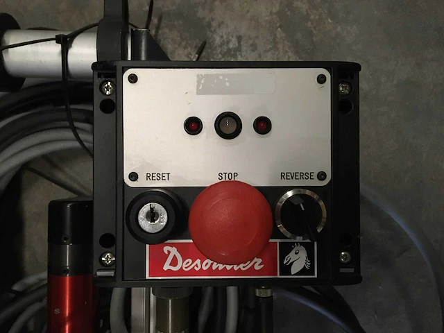 Desoutter twin elektrische schroevendraaier rig & controller - afbeelding 3 van  9