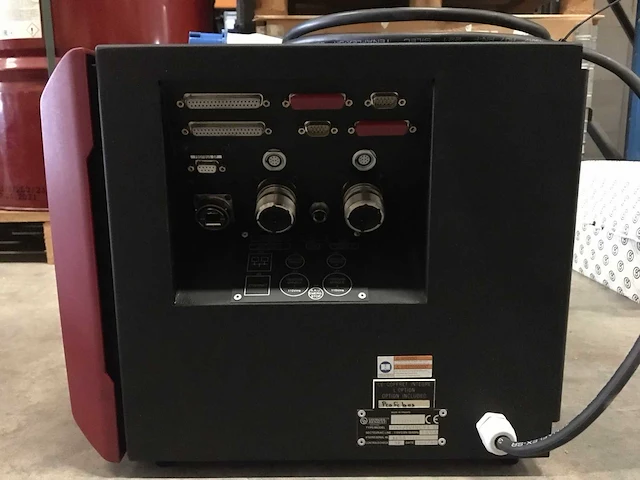Desoutter twin elektrische schroevendraaier rig & controller - afbeelding 7 van  9