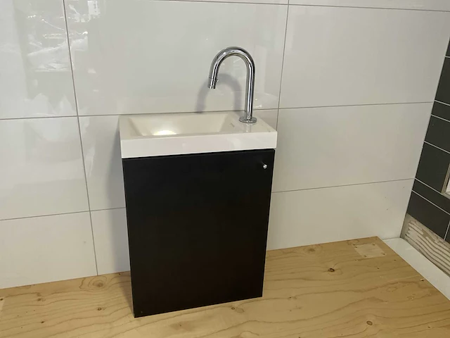 Detremmerie fonteinmeubel 40x22x55cm inclusief grohe kraan - afbeelding 1 van  4