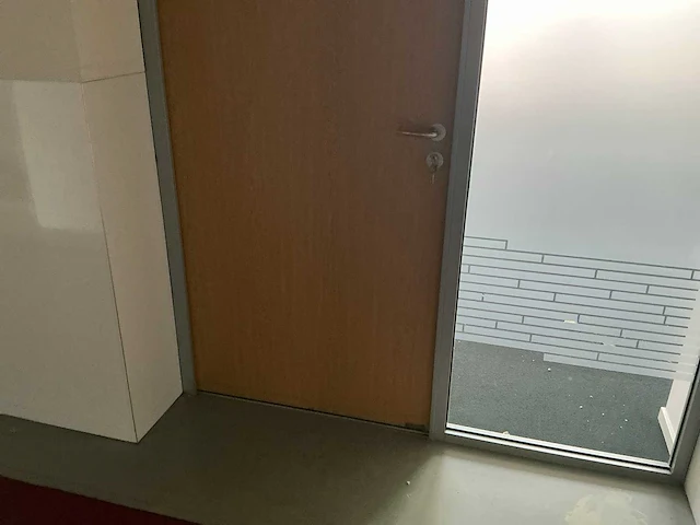 Deur met kozijn - afbeelding 7 van  10
