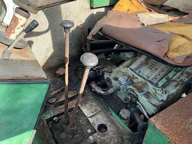 Deutz d 100.06 oldtimer tractor - afbeelding 16 van  28