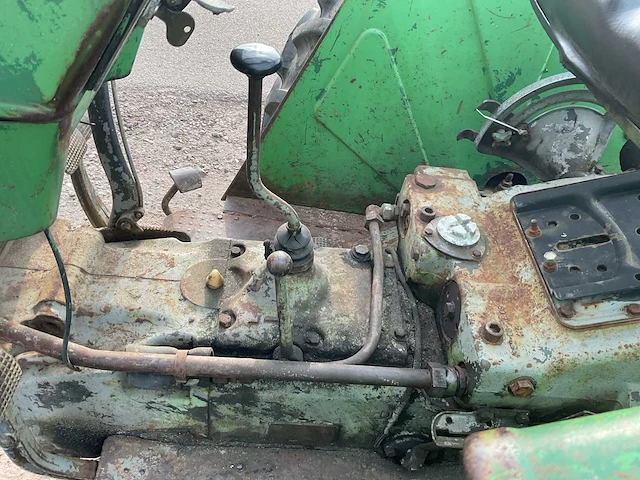 Deutz d400g oldtimer tractor - afbeelding 3 van  15