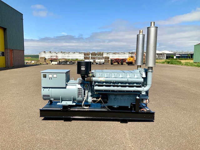 Deutz f12l413 noodstroomaggregaat - afbeelding 1 van  15