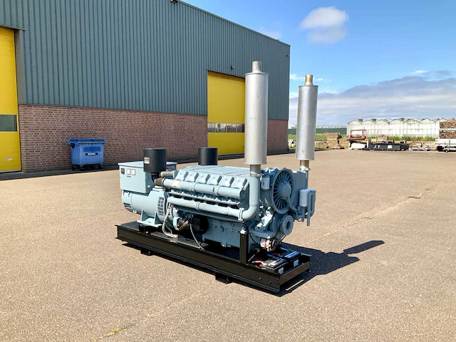 Deutz f12l413 noodstroomaggregaat - afbeelding 14 van  15