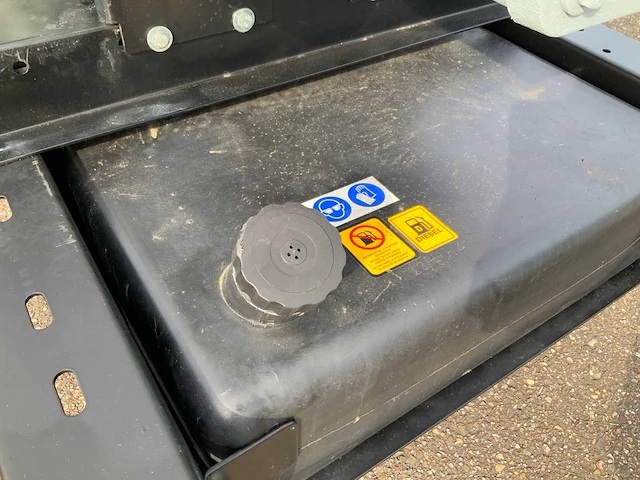 Deutz f6l413v noodstroomaggregaat - afbeelding 7 van  18