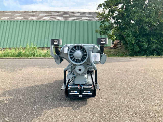 Deutz f6l413v noodstroomaggregaat - afbeelding 16 van  18