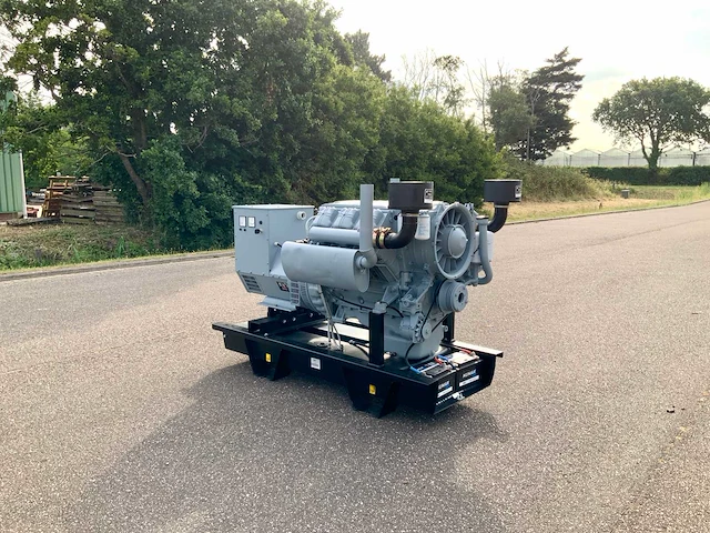 Deutz f6l413v noodstroomaggregaat - afbeelding 17 van  18